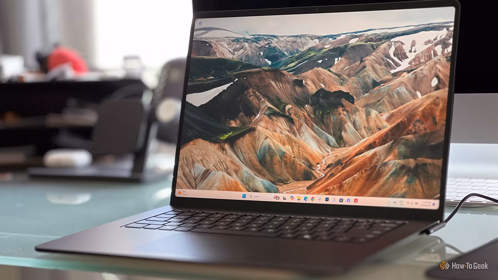 Why Windows Laptop Loyalists Are Moving to MacBooks