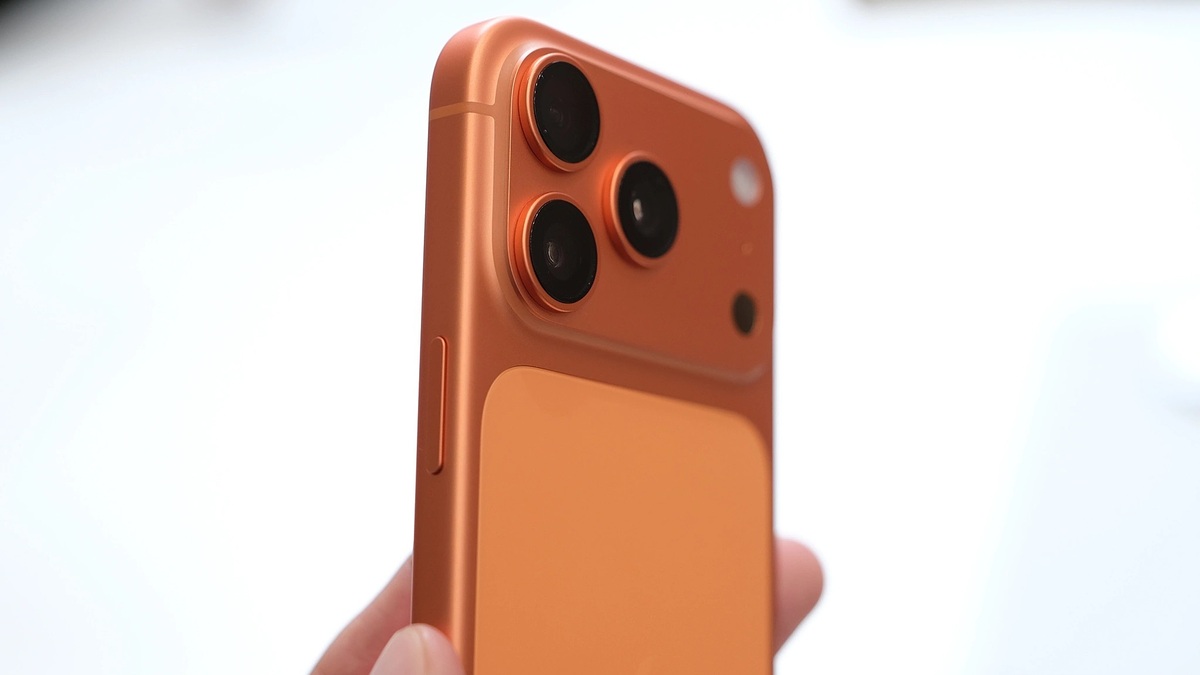 iPhone 17 chiếm lĩnh thị trường: Vì sao Apple vẫn tăng trưởng giữa khủng hoảng smartphone