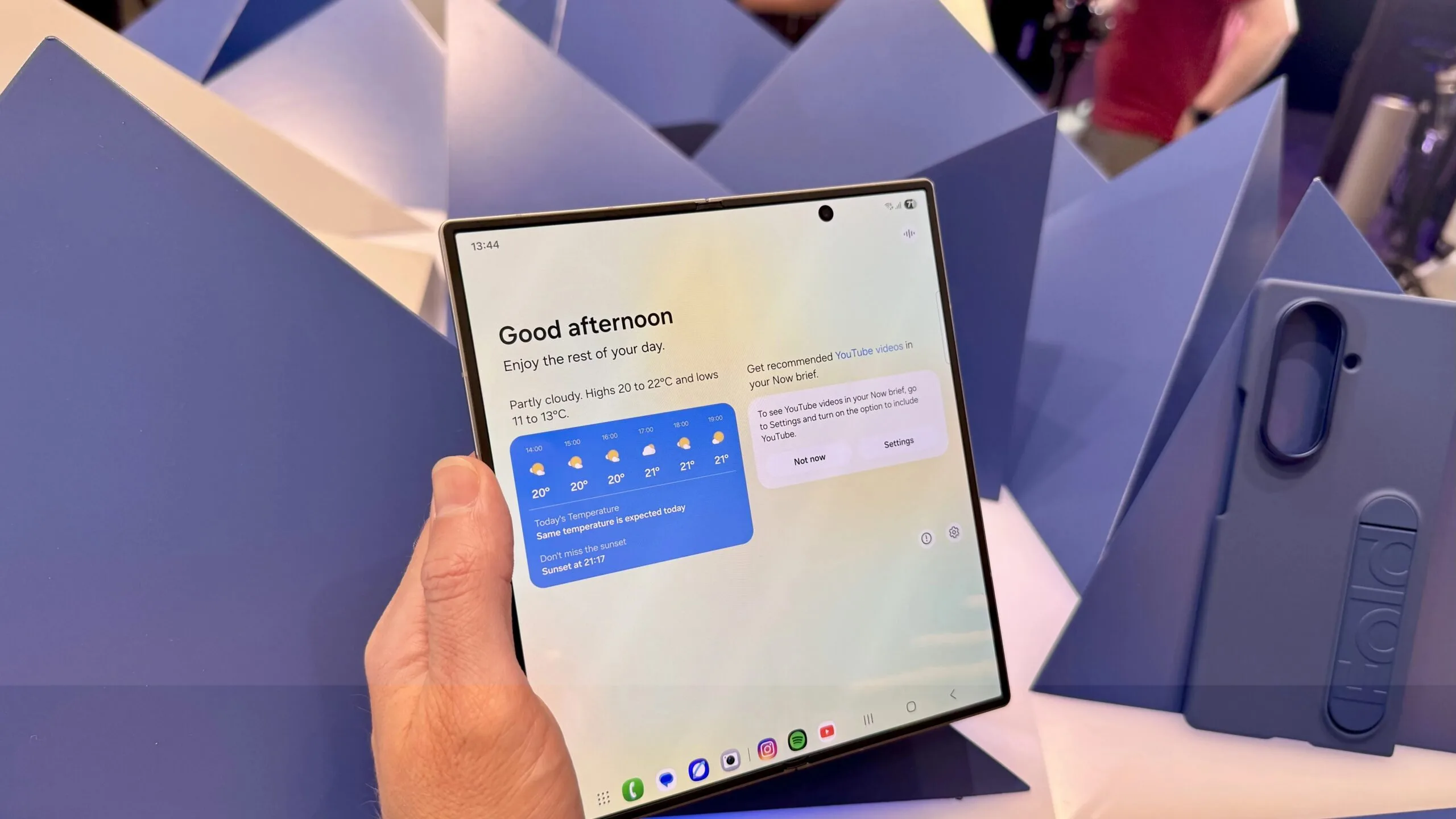 Galaxy Z Fold 8 Ultra Leak Hints at a Creaseless Foldable Future