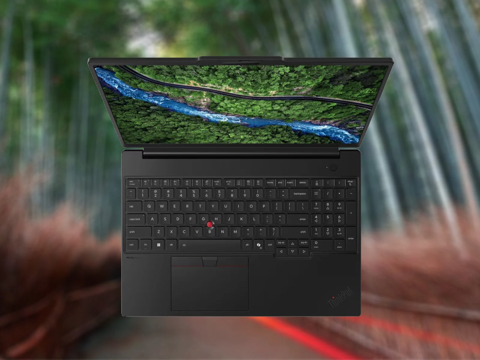 ThinkPad P16s Gen 5 AMD: Máy trạm 16 inch nhẹ cho dân sáng tạo?