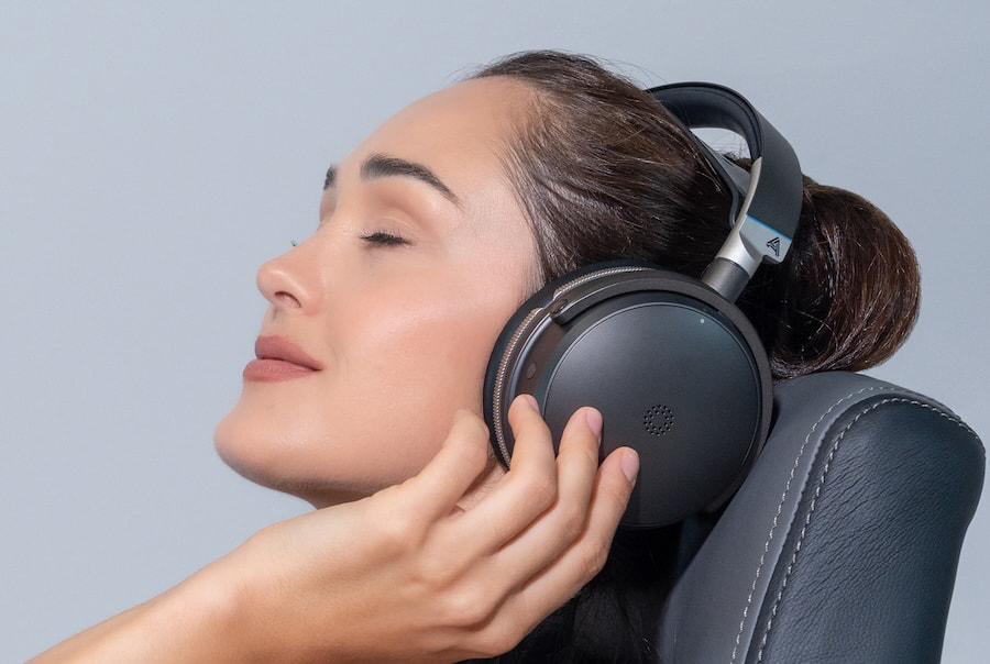 Audeze Maxwell 2 ANC Puts Commuter-Grade Noise Control on a Gaming Headset
