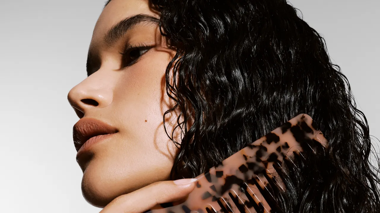 Reverse Hair Washing and Scalp Scrubs for Bigger, Fresher Hair