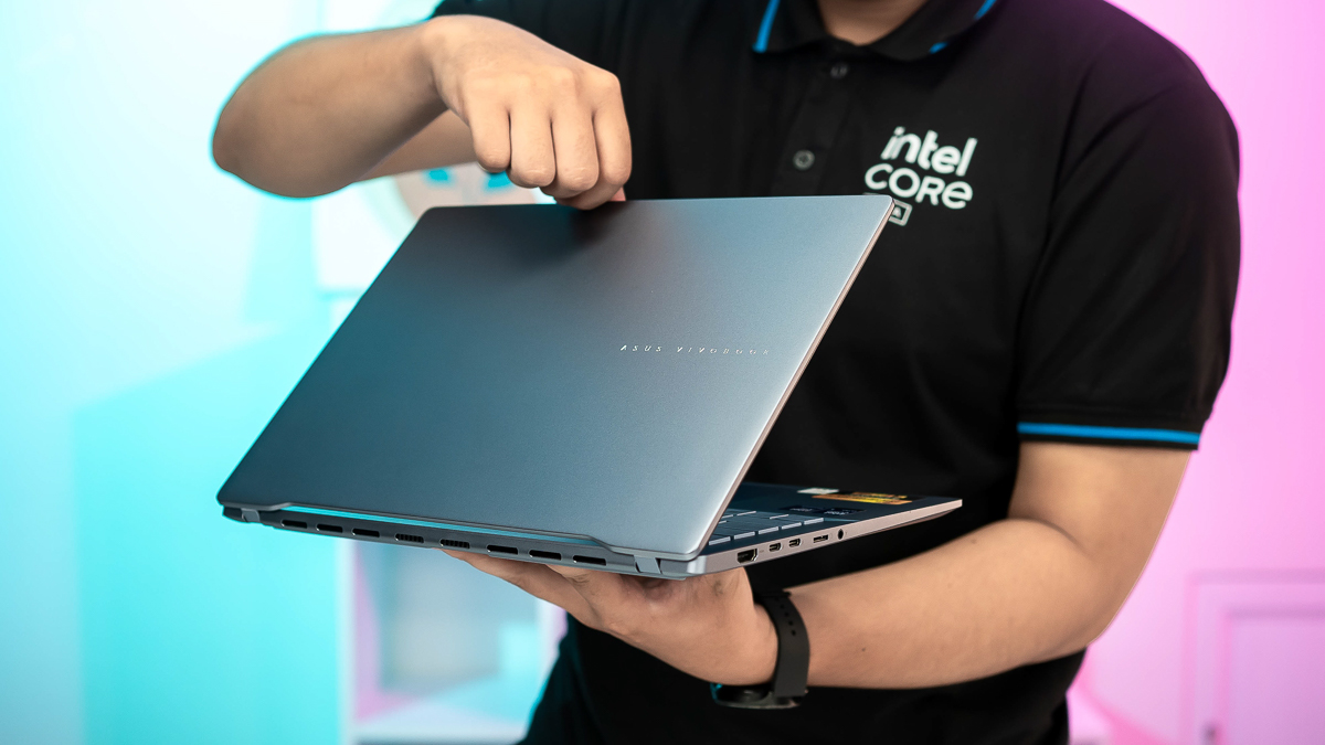Laptop cho từng ngành: Quản trị, Logistics, Du lịch