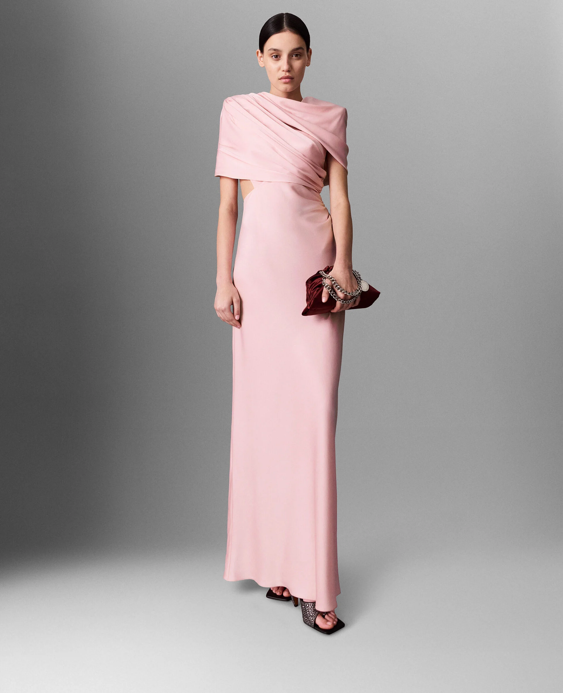 Master the Greek Goddess Red Carpet Look