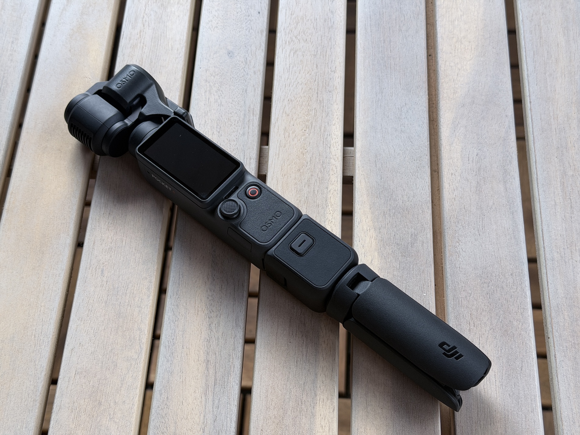 DJI Osmo Pocket 4: gimbal bỏ túi cho vlog và nội dung chuyên nghiệp?