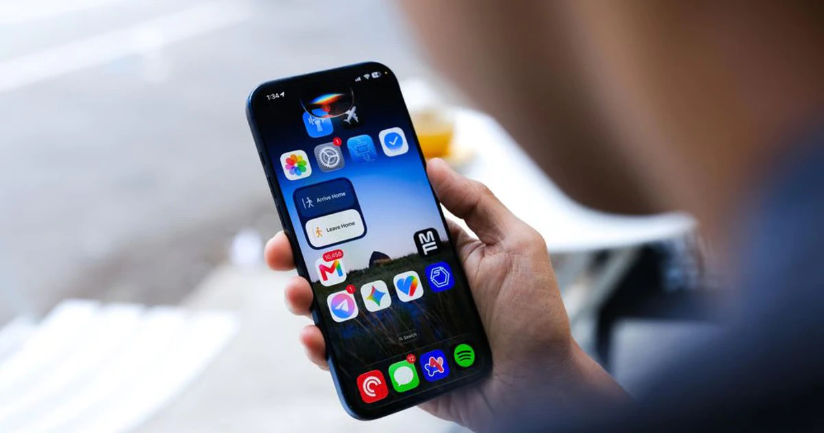 iOS 27 Public Beta: Siri AI lột xác, có nên nâng cấp ngay?