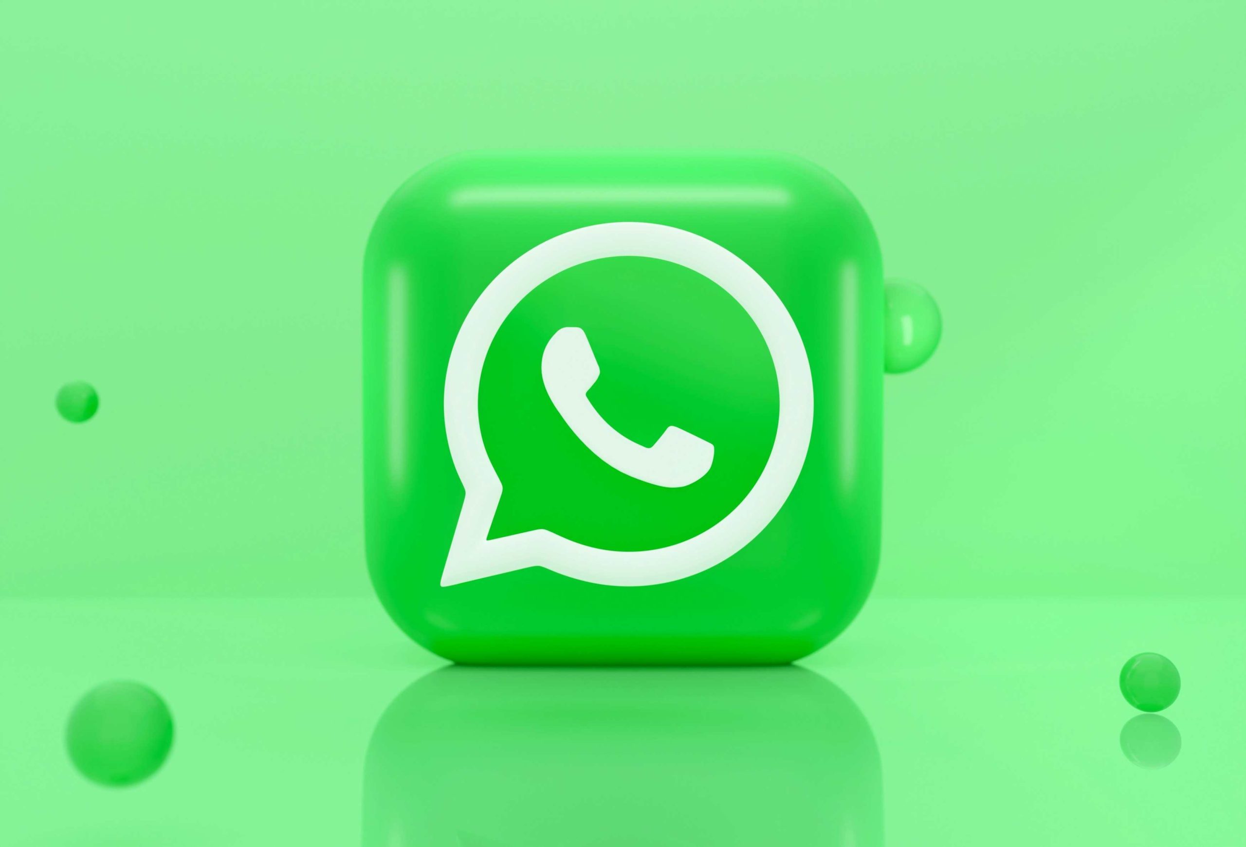 How to Use WhatsApp Mic Mode Controls on iPhone Calls