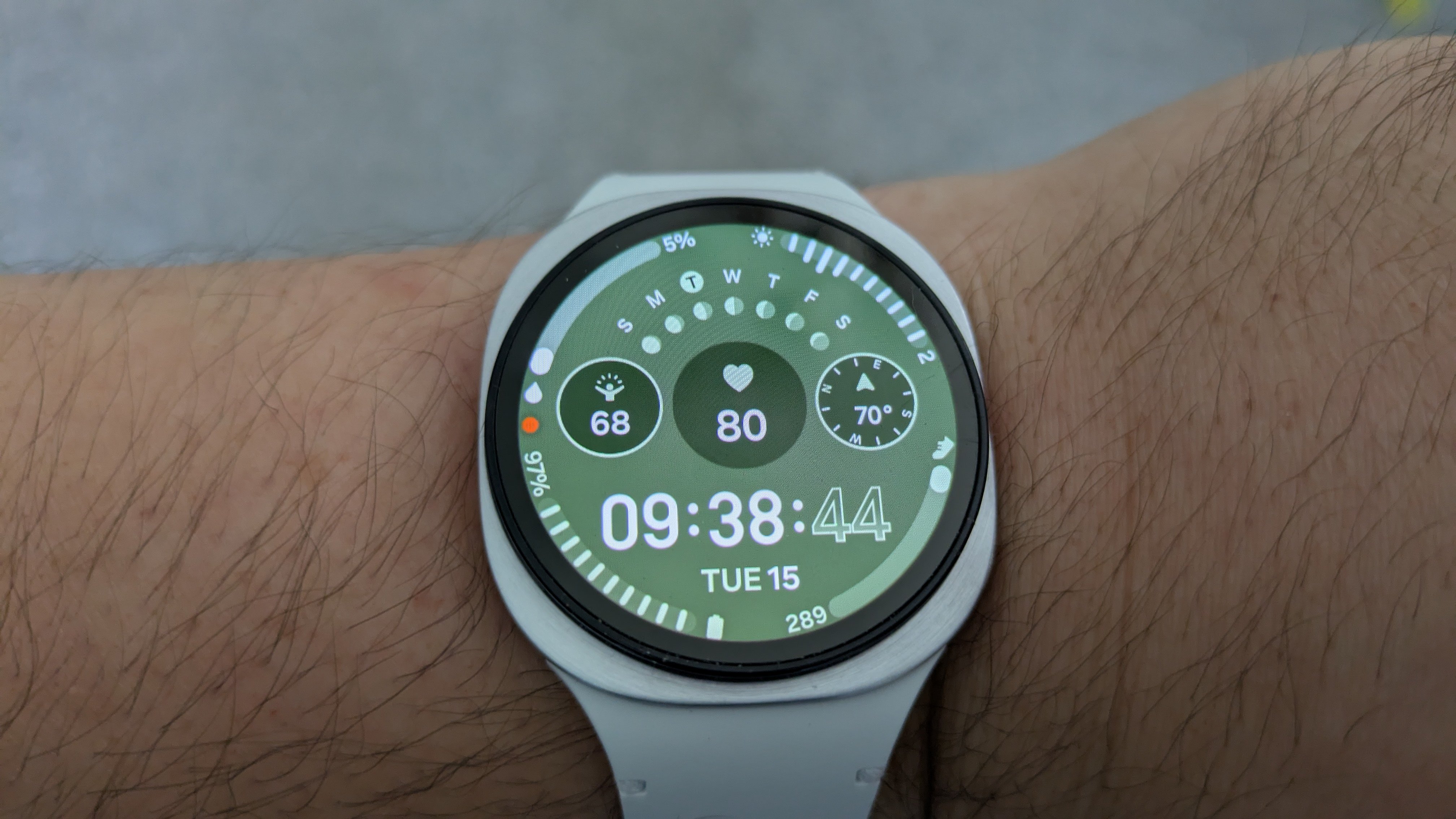 Samsung Galaxy Watch Is Running Out of Excuses