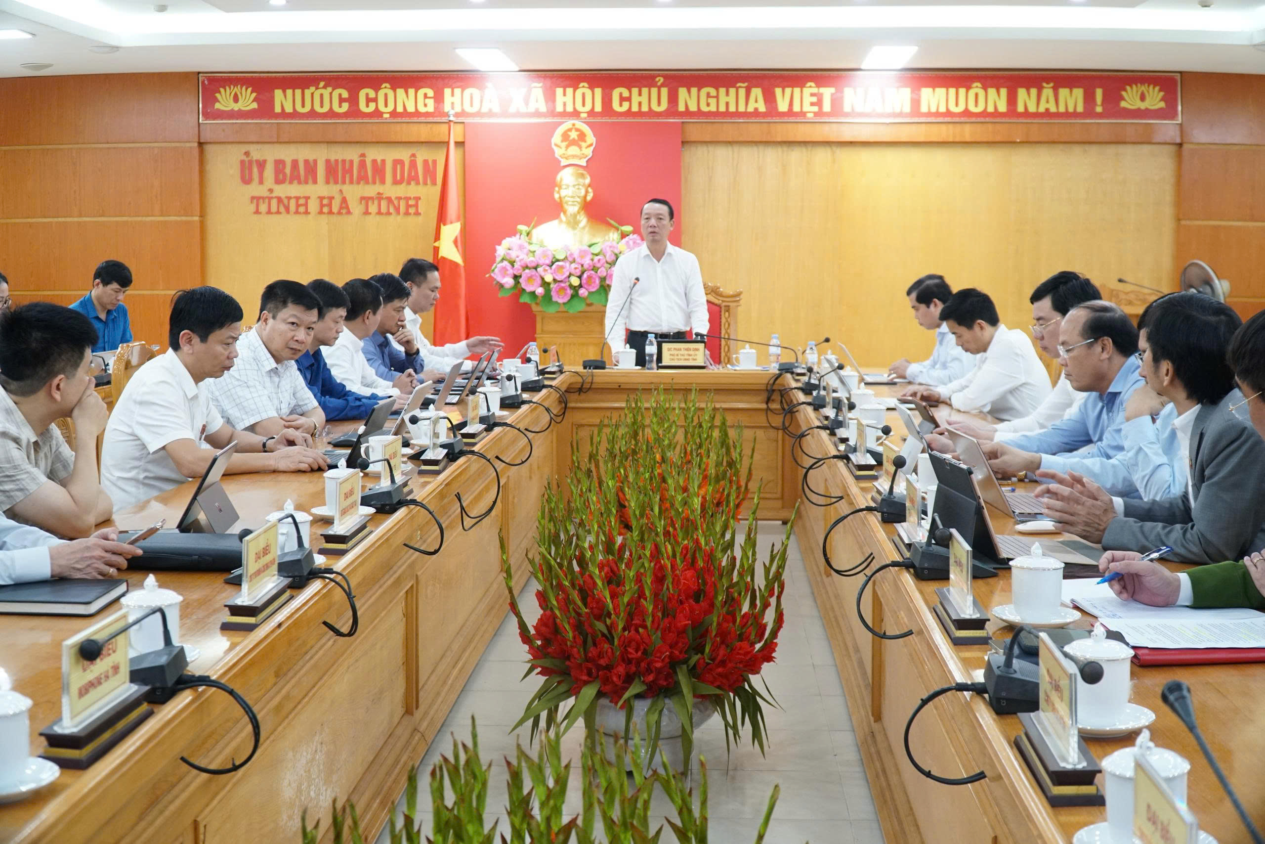 Ứng dụng i-HaTinh và làn sóng chính quyền số tại địa phương