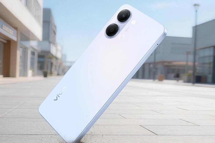 Budget 5G Phones With Huge Batteries and Tough Builds Are the New Smart Buy