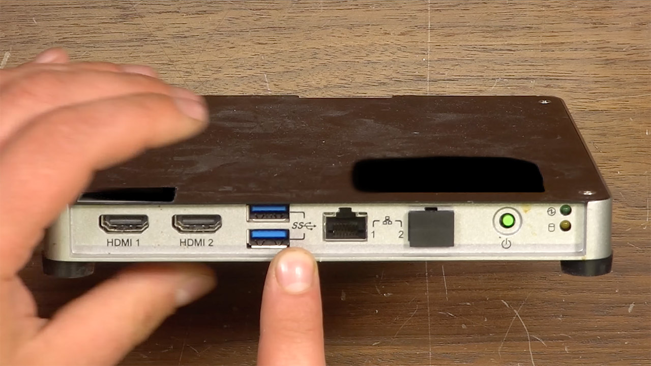 How DIY Builders Turn E‑Waste Into Working Mini PCs and Gaming Rigs
