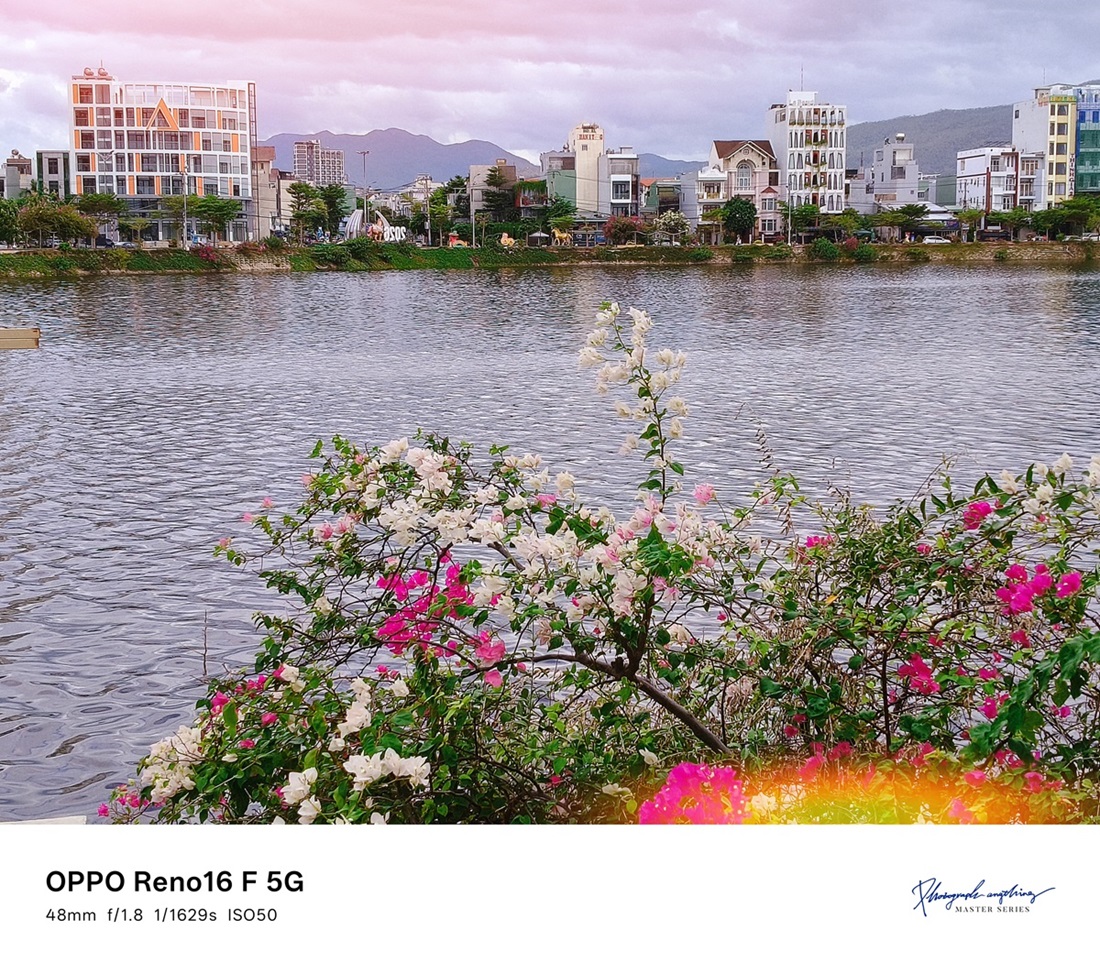 OPPO Reno16 Series PopCam: tái hiện thẩm mỹ máy ảnh film analog