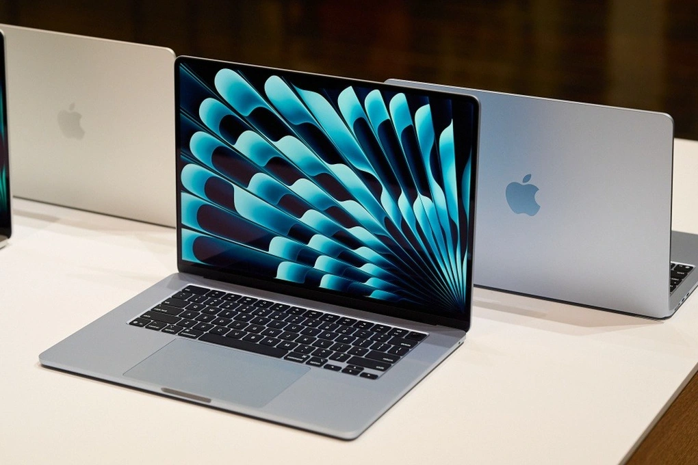iPhone 13, iPhone 14 và MacBook Air biến mất: người dùng Việt nên làm gì?