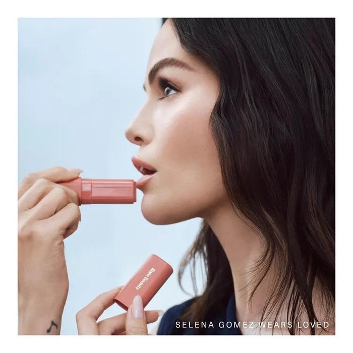 Son môi bền màu 16 giờ: chọn son kem, son nhuộm hay dưỡng môi tinted?