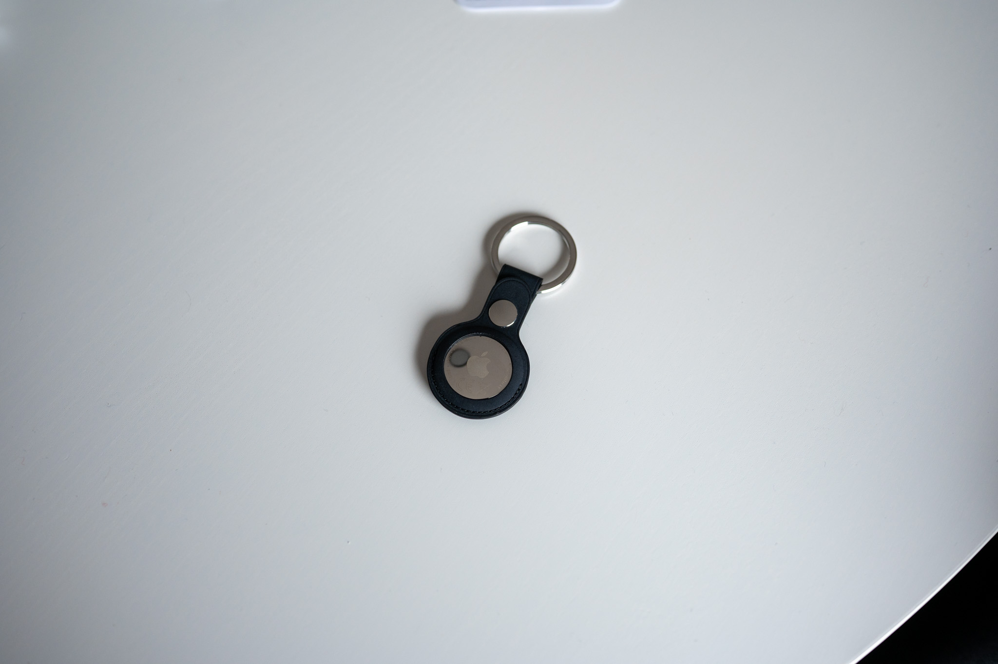 AirTag 2 giá rẻ so với tracker Bluetooth giá thấp: Mua gì?