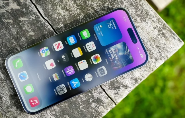 iPhone Pro Max giảm giá chạm đáy: chọn mẫu nào đáng tiền nhất?