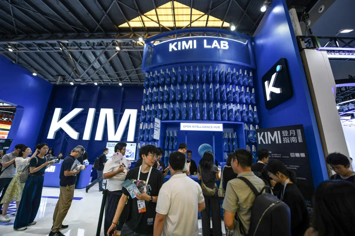 Kimi K3 của Moonshot AI: cú hích đảo chiều cuộc đua AI toàn cầu