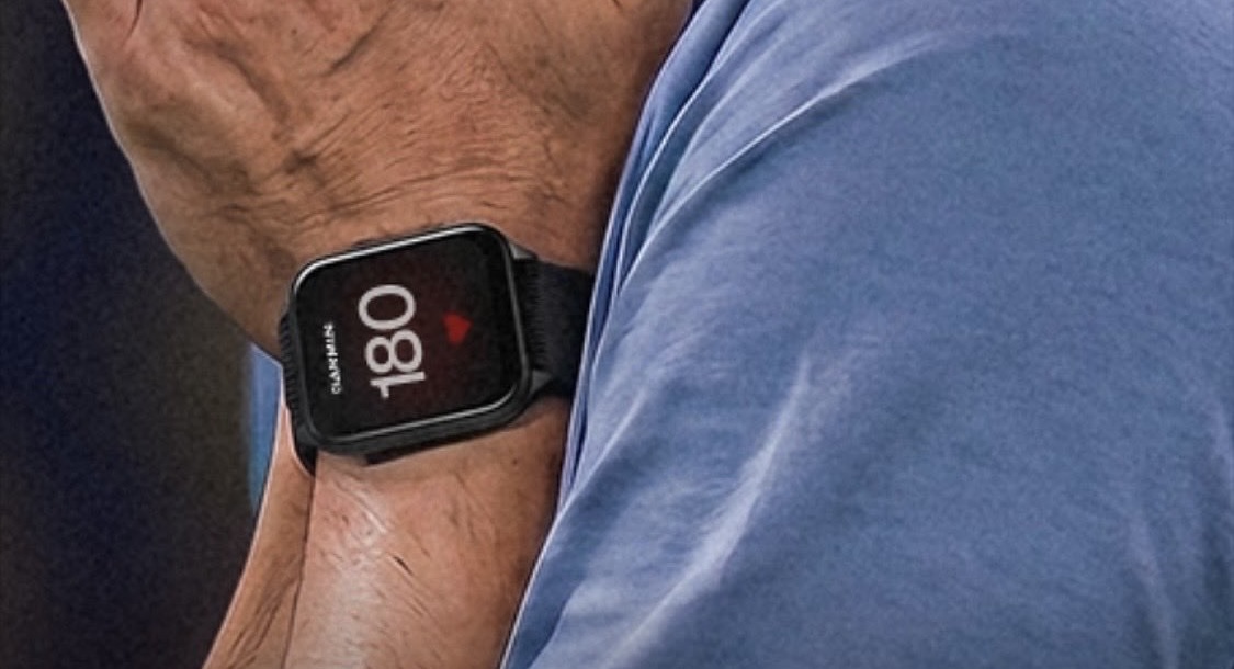 Garmin CIRQA: vòng đeo không màn hình thách thức WHOOP