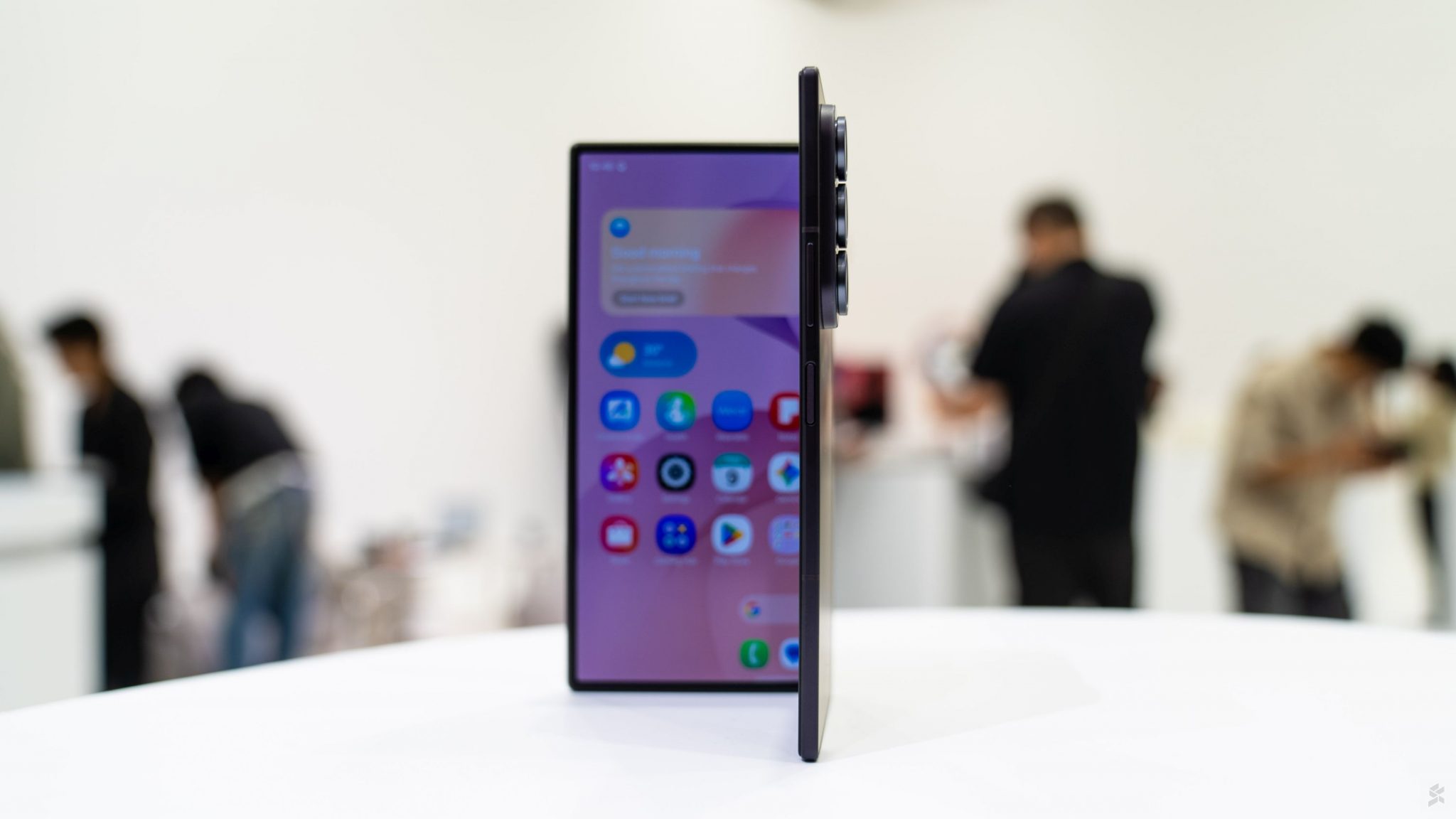 Galaxy Z Fold 8 Ultra vs Z Fold 7: Battery and Display Upgrades That Matter