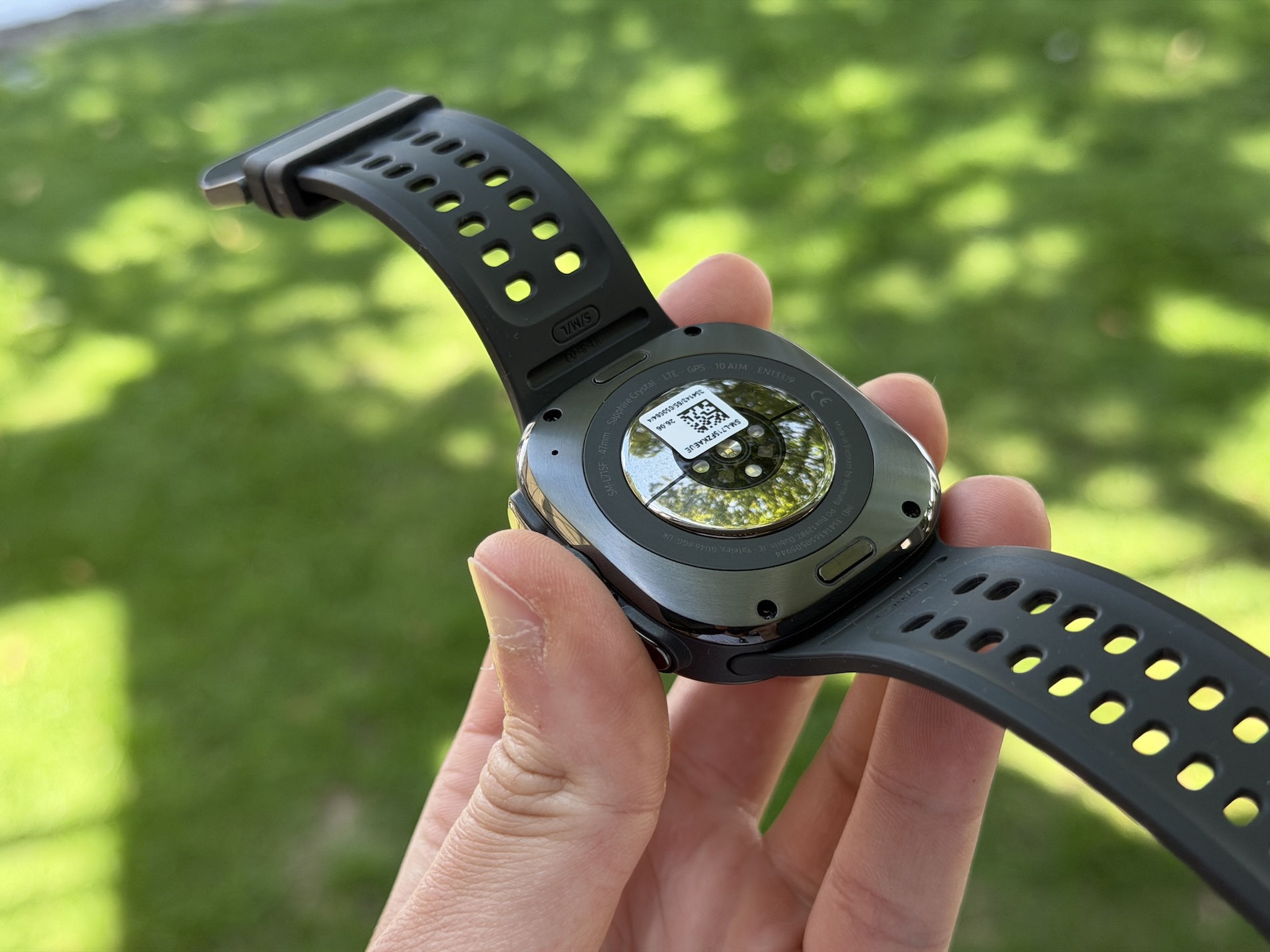 Galaxy Watch Ultra 2 so với Watch Ultra: có nên nâng cấp?