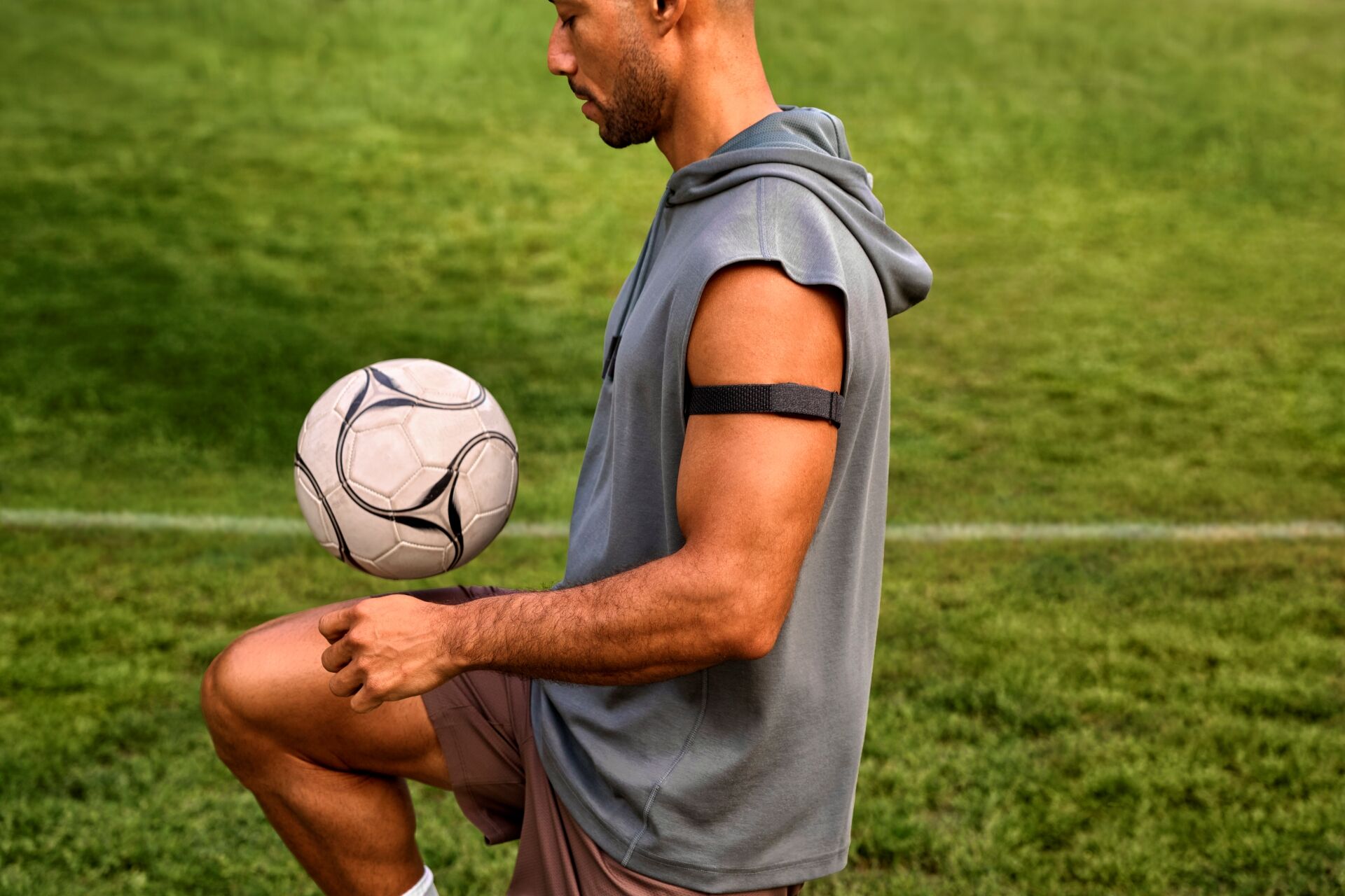 Garmin CIRQA: vòng đeo không màn hình có thực sự giải phóng bạn?
