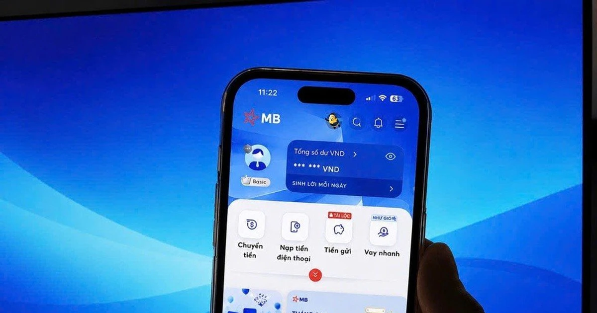 Thủ đoạn giả mạo nhân viên ngân hàng: Đừng cập nhật app theo lời người lạ