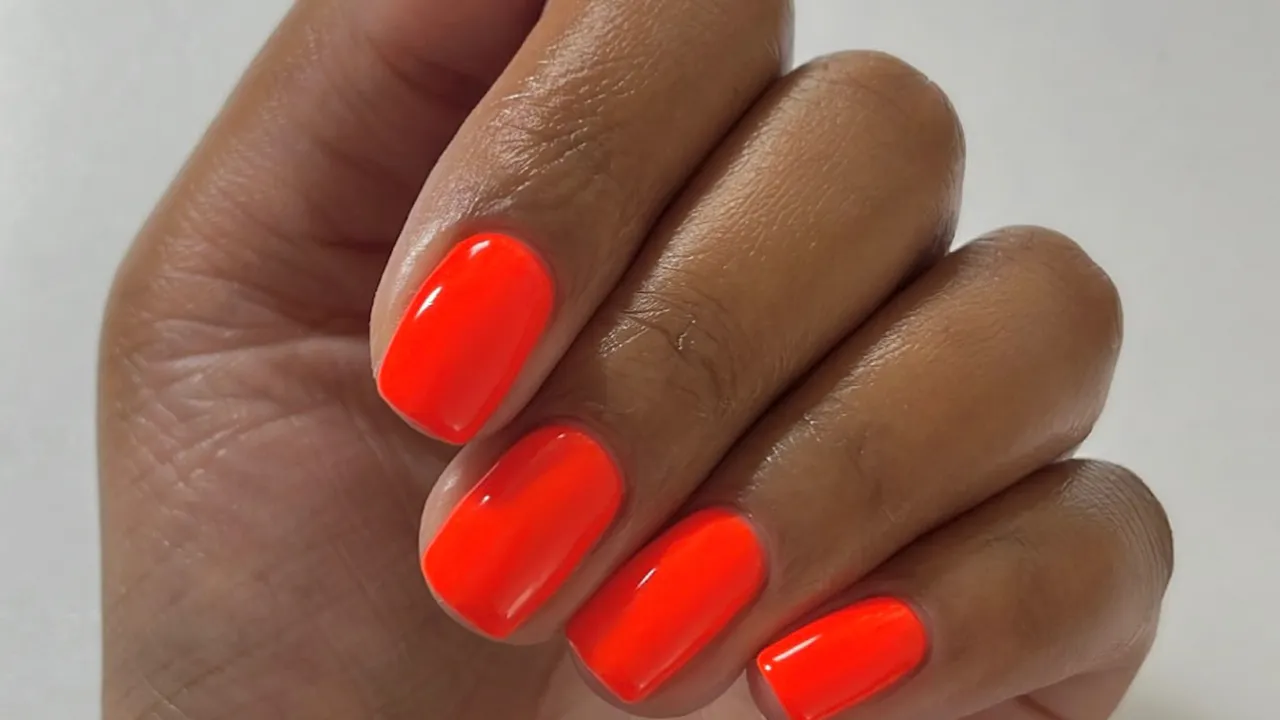 Juicy Orange and Watermelon Nails Are Owning Summer