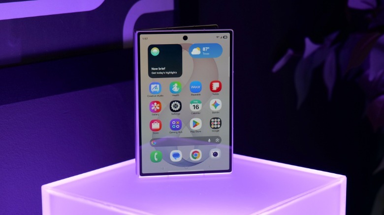 Samsung Galaxy Z Fold 8’s Wider Screens Rewrite Foldable Phone Use