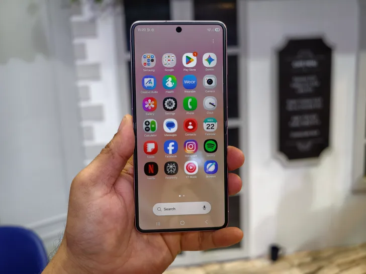 Galaxy Z Fold 8 Ultra Hands-On: Design, Colors and Compromises