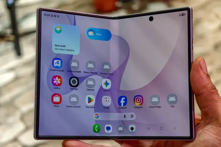 Galaxy Z Fold 8 Finally Fixes the Flaw That Made Foldables Awkward
