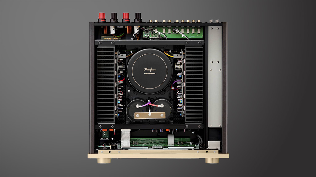 Ampli tích hợp cao cấp: Accuphase E-5000, Denon AVC-A1H và McIntosh MX124 so sánh chi tiết