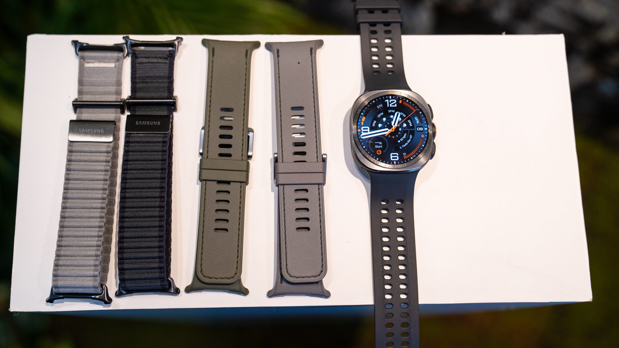Galaxy Watch Ultra2 and Watch9 Aim Straight at Apple and Garmin