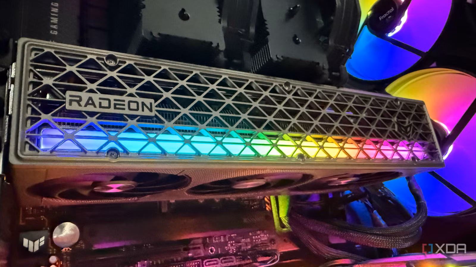 Chuyển Từ NVIDIA Sang AMD: 4 Điều Bất Ngờ Game Thủ Phải Biết