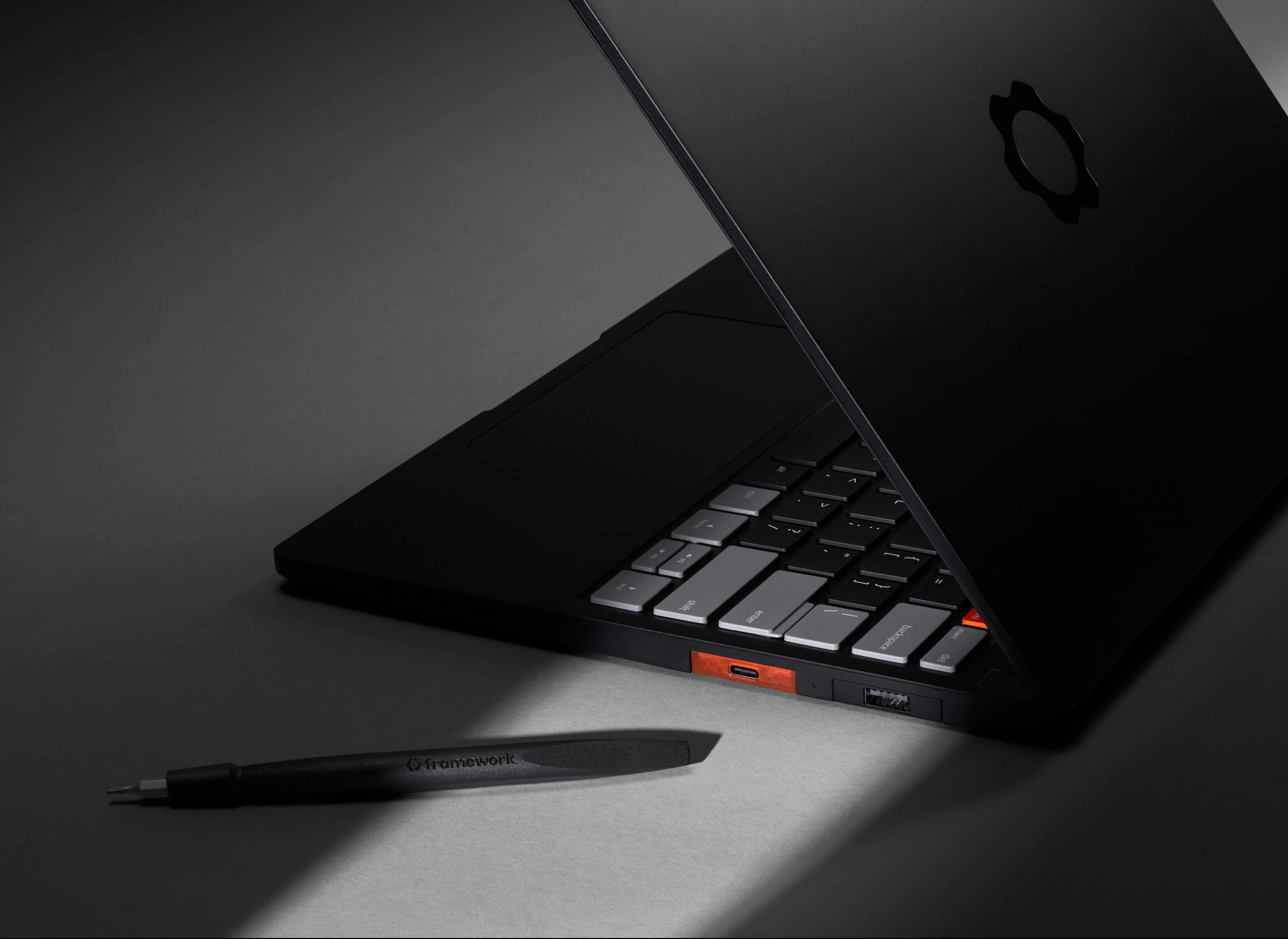 Memory Costs Surge Overnight: What Framework’s Hike Says About PC Hardware Pain