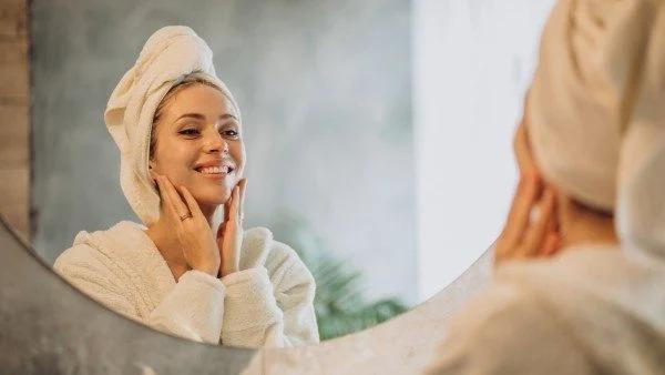 6 thói quen chăm sóc da buổi tối giúp da tự phục hồi và chống lão hóa