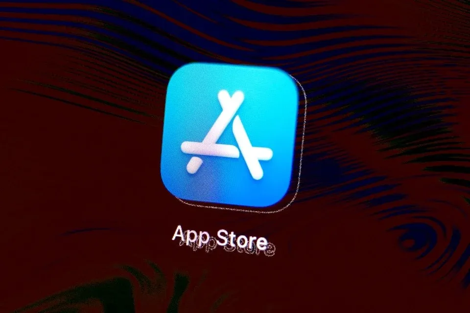 App Store ngập ứng dụng AI: cơn sốt vibecoding và khủng hoảng chất lượng