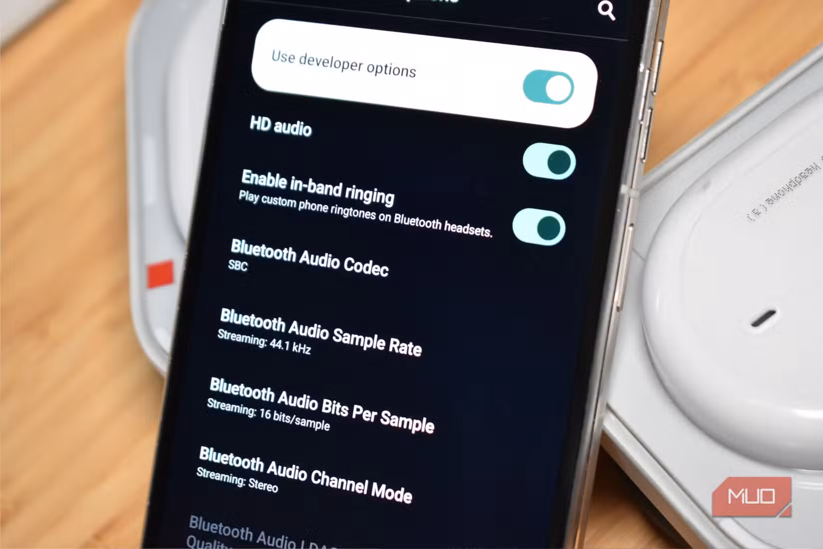 Cách bật cài đặt ẩn trên Android để nâng chất âm Bluetooth tai nghe