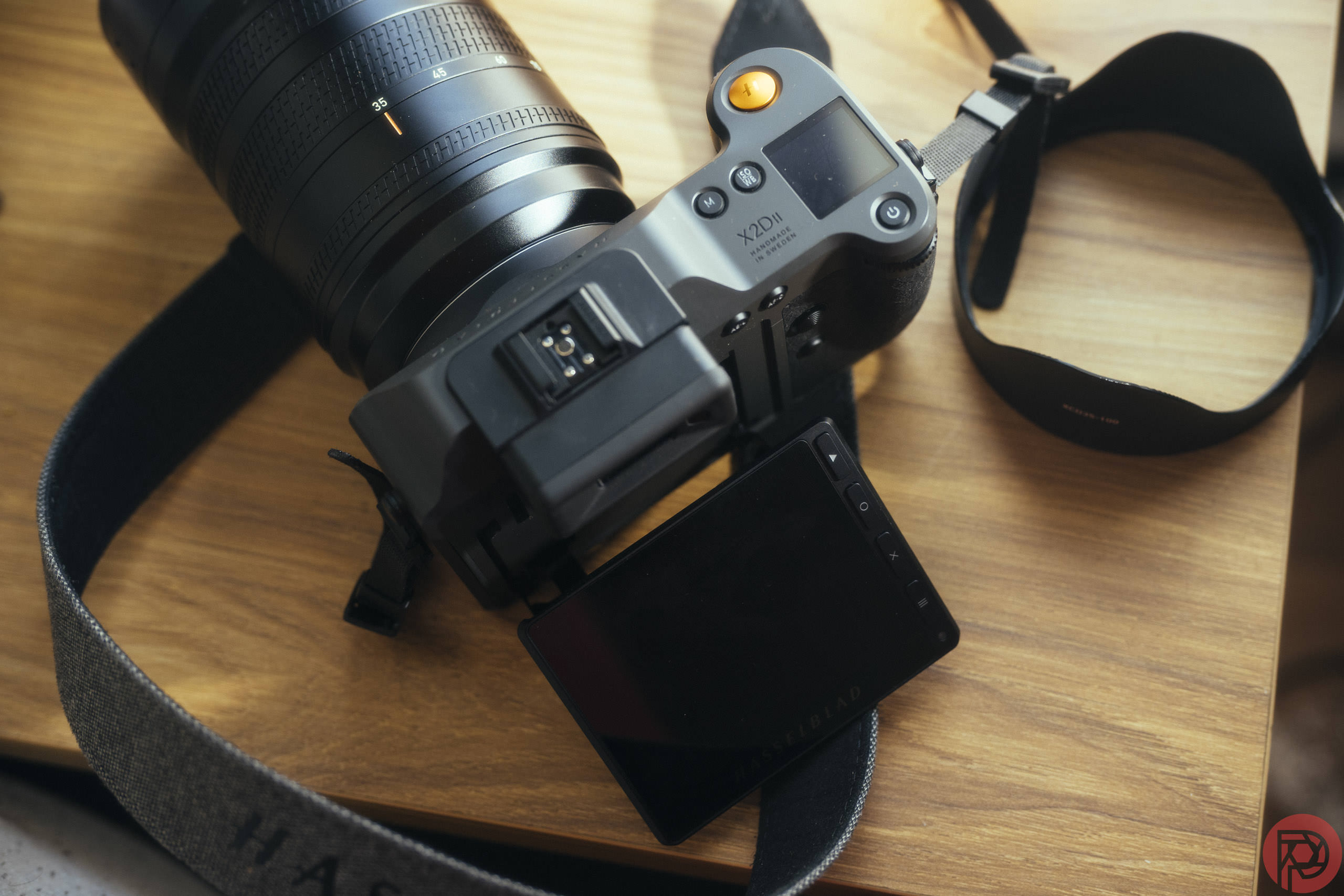 Fujifilm GFX 100S II vs Hasselblad X2D II 100C: The Medium Format Upgrade That Matters