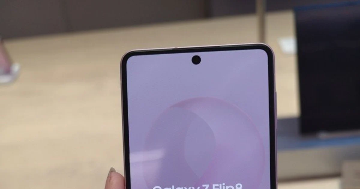 Samsung Galaxy Z Fold8 và Z Flip8: nhẹ hơn nhưng có mạnh hơn?