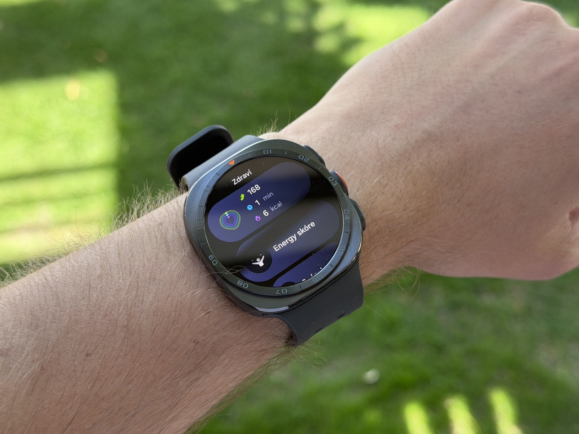 Samsung kéo dài hỗ trợ Galaxy Watch 9 lên 5 năm: có đủ để vượt Apple và Garmin?