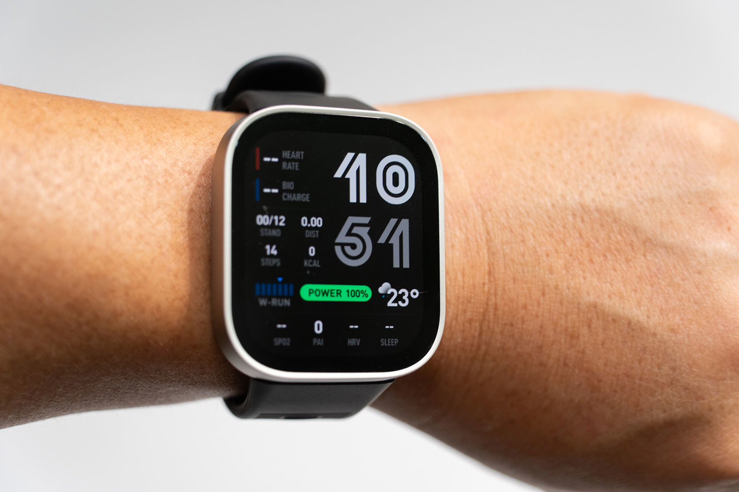 Amazfit Bip Max vs Vivo Watch: chọn smartwatch pin trâu nào dưới 2 triệu?