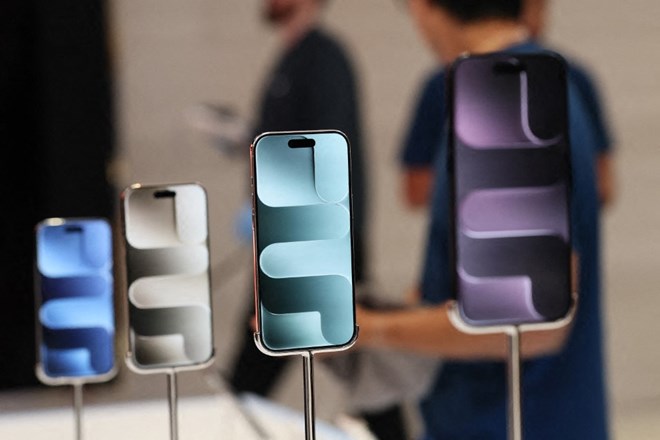 iPhone 17 giảm giá mạnh, iPhone 15 bất ngờ tăng: nghịch lý giá đang nói gì?