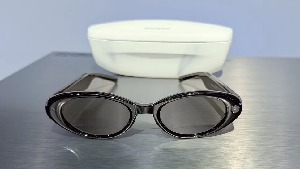 Kính thông minh Samsung với Gemini AI: thời trang, pin 9 tiếng và cuộc chơi mới