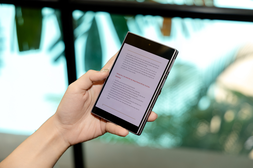 Galaxy Z Fold8 Shape: cuộc truy tìm tỉ lệ vàng cho điện thoại gập
