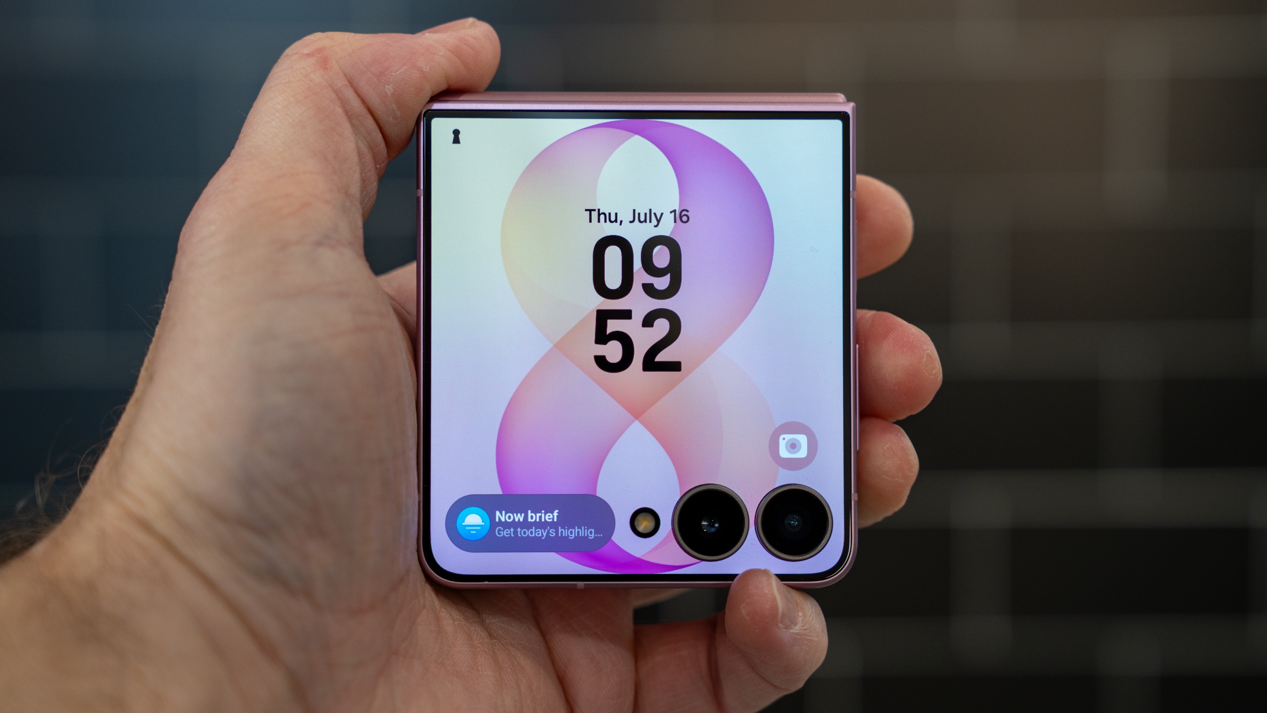 Galaxy Z Fold 8 vs Z Flip 8: Which Foldable to Buy?