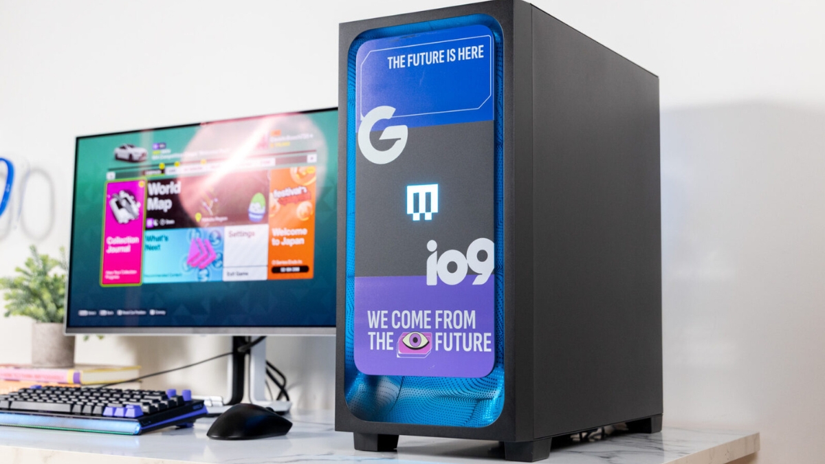 RTX 5090 Laptop Gaming Hay Desktop PC Cao Cấp: Chọn Razer Blade 18 Hay Maingear MG-1?