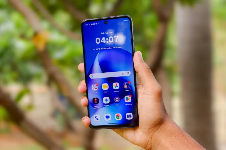 Why Budget Phones With Multi-Day Battery Life Are the Smarter Choice