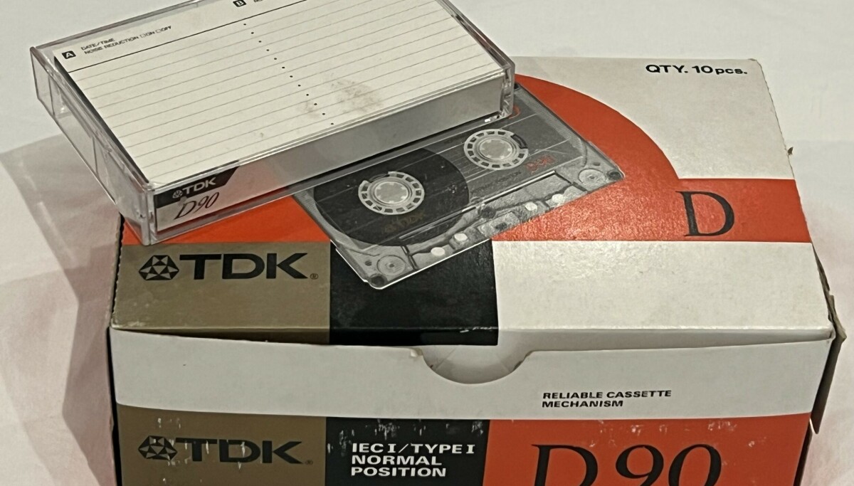 Why Retro Audio Formats Are Winning Over Modern Audiophiles
