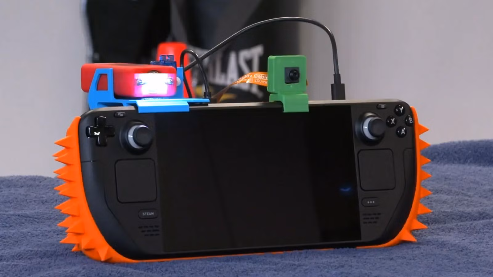 Gamers Are Building Wild DIY Security Systems for Their Steam Decks