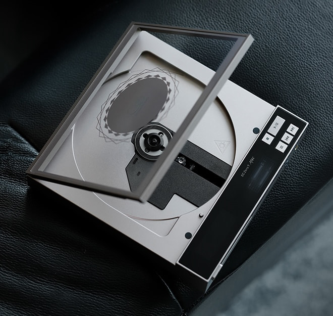 Portable CD Players Go High-End With Tubes and R2R DACs